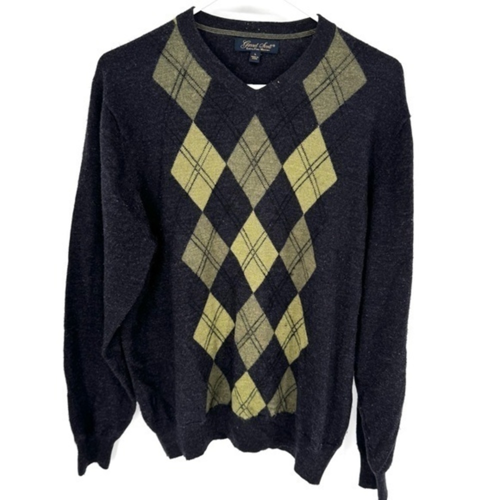 Grant Scott 100% merino wool gray and yellow Argyle V-Neck Sweater